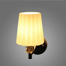 現(xiàn)代燈具價(jià)格查詢與比價(jià) 90-100元區(qū)間紡織品風(fēng)格選購(gòu)指南